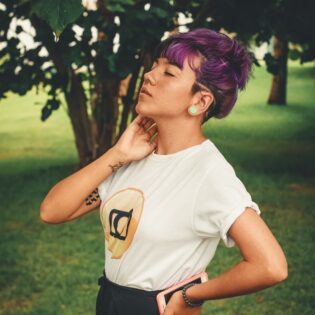 woman-purple hair